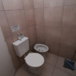 Baño habitación N2 Hotel en Catriel Petroleros y viajantes