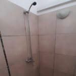 Baño Hotel Catriel, viajentes y petroleros
